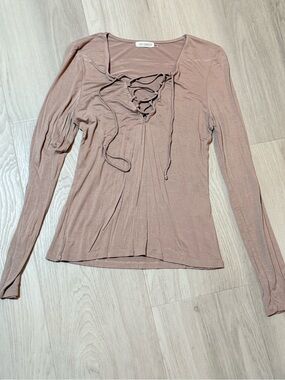 The Hanger Lace-Up Long Sleeve Top in Mauve Pink